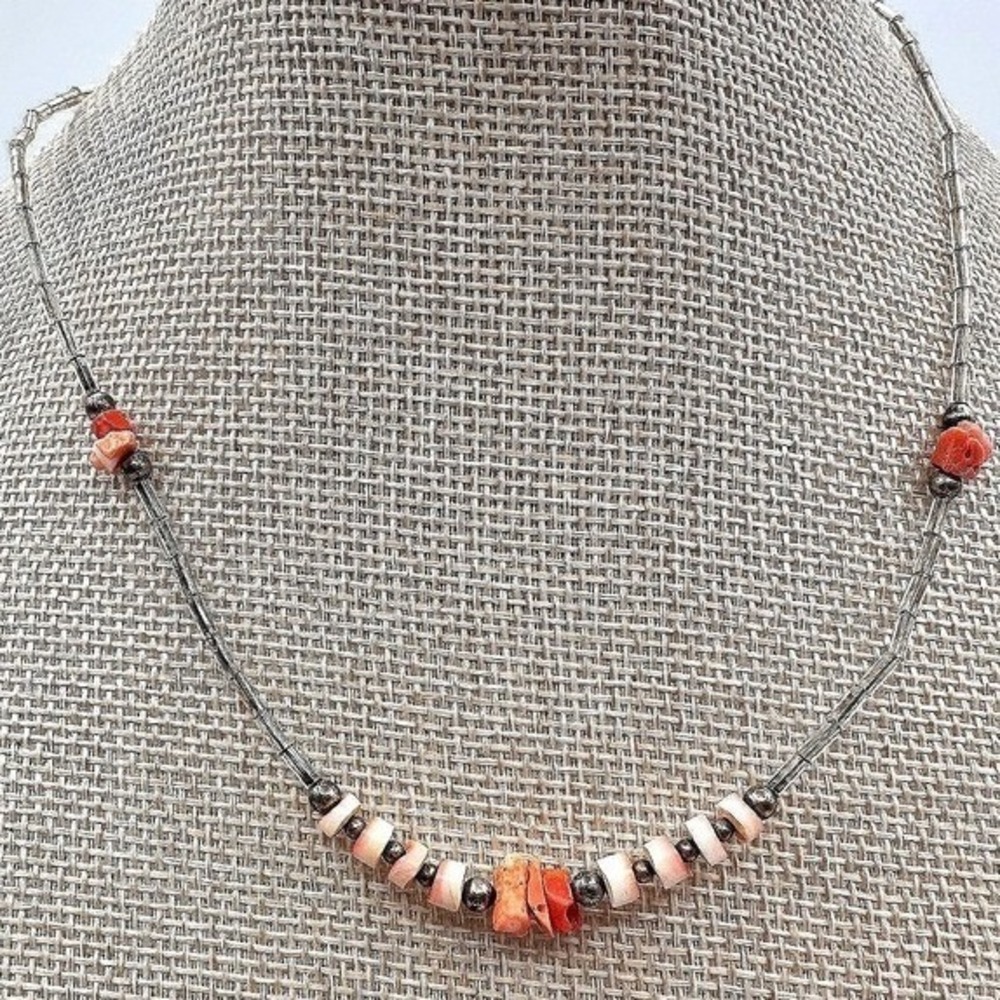 Vintage 90s Silver Tone Beaded Necklace Boho Women's Classic Fashion Jewelry